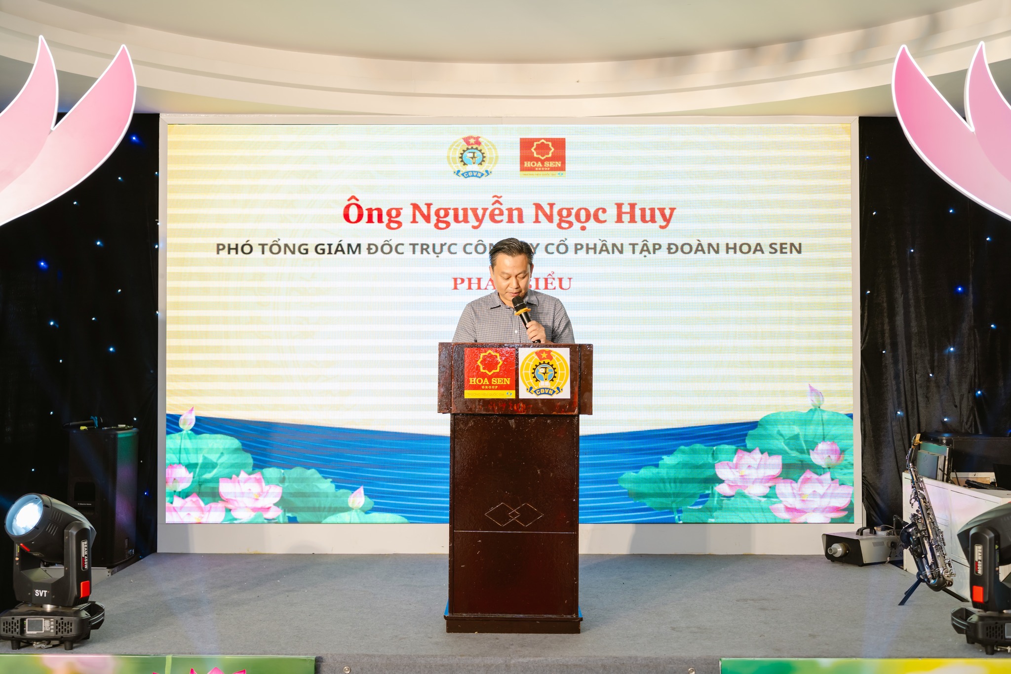 Ông Nguyễn Ngọc Huy – Phó Tổng Giám đốc Trực Tập đoàn Hoa Sen phát biểu