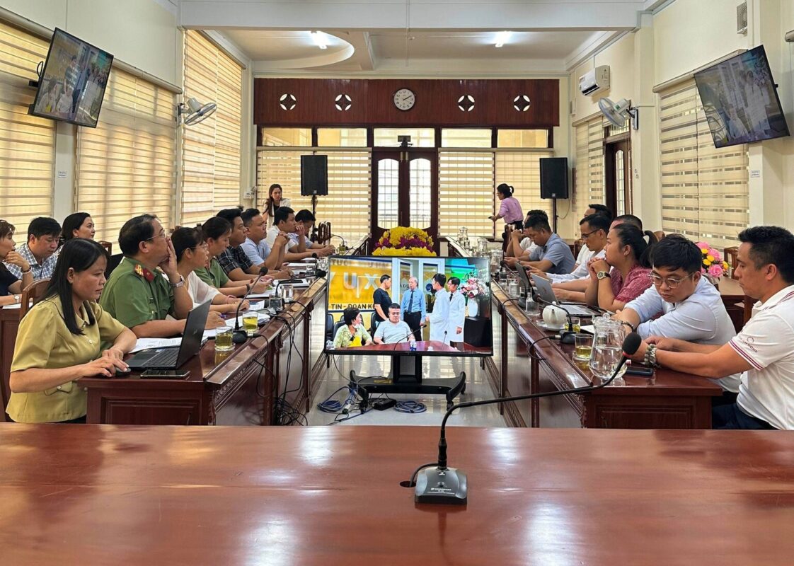 Đại diện Tập đoàn Hoa Sen, Công ty Truyền thông Bee làm việc với các sở ngành tỉnh Bình Định chuẩn bị công tác tổ chức ghi hình chương trình “Mái ấm gia đình Việt”