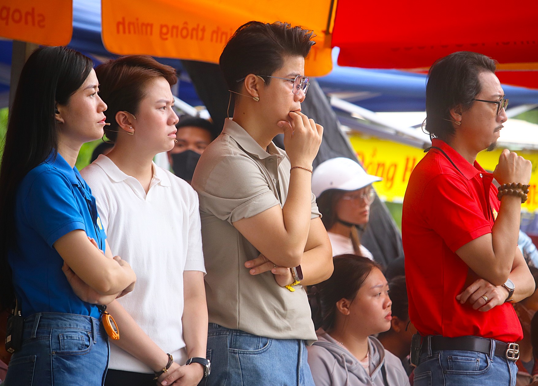 Hứa Minh Đạt và Lâm Vỹ Dạ xúc động khi cùng dẫn chương trình “Mái ấm gia đình Việt” tại Quảng trường Lam Sơn.