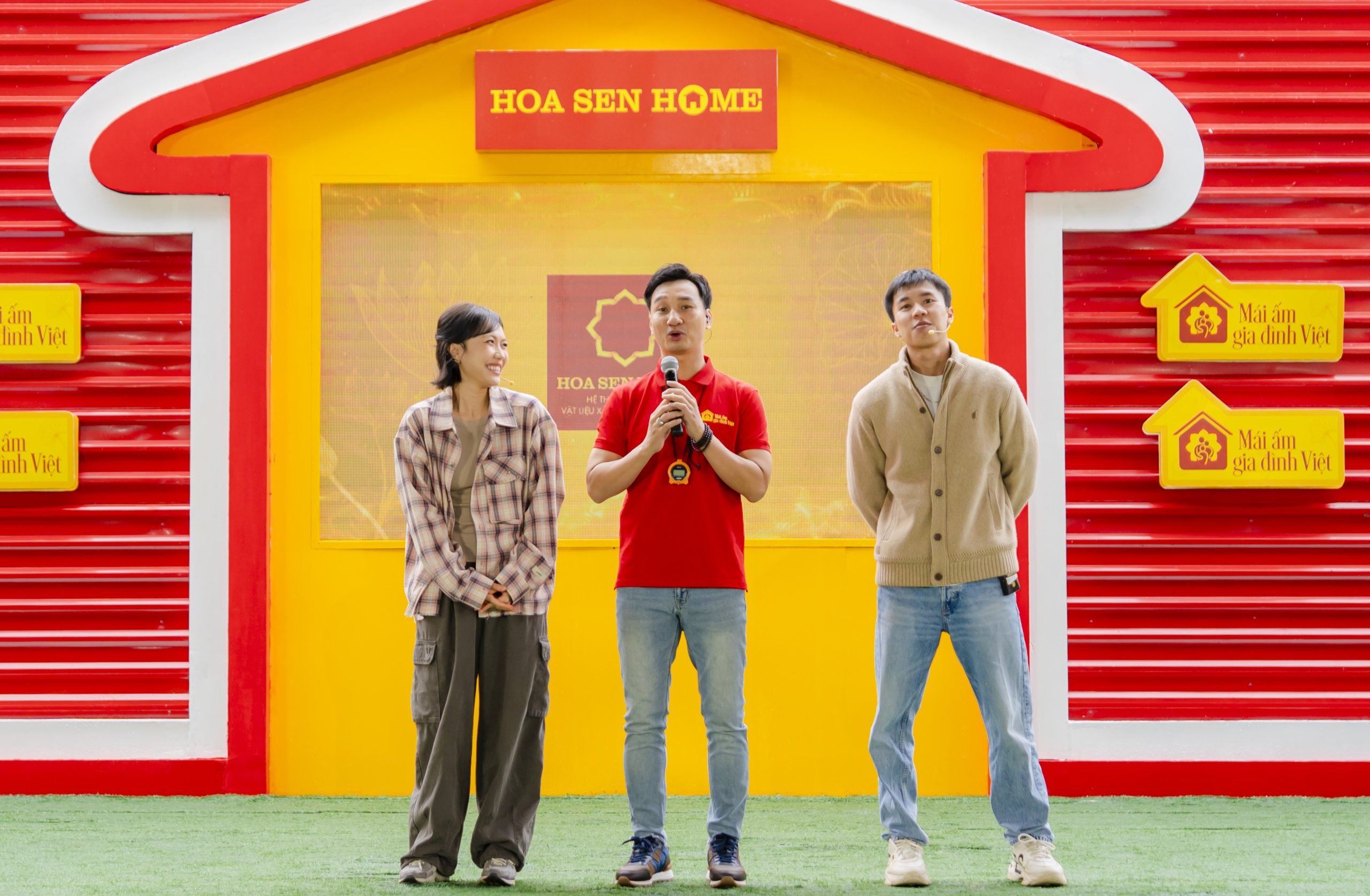 Ba nghệ sĩ Thành Trung, Diệu Nhi, Long Vũ có những chia sẻ dí dỏm nhưng không kém phần cảm xúc trước khi bước vào chương trình, chuẩn bị tinh thần đồng hành cùng những hoàn cảnh đặc biệt khó khăn.