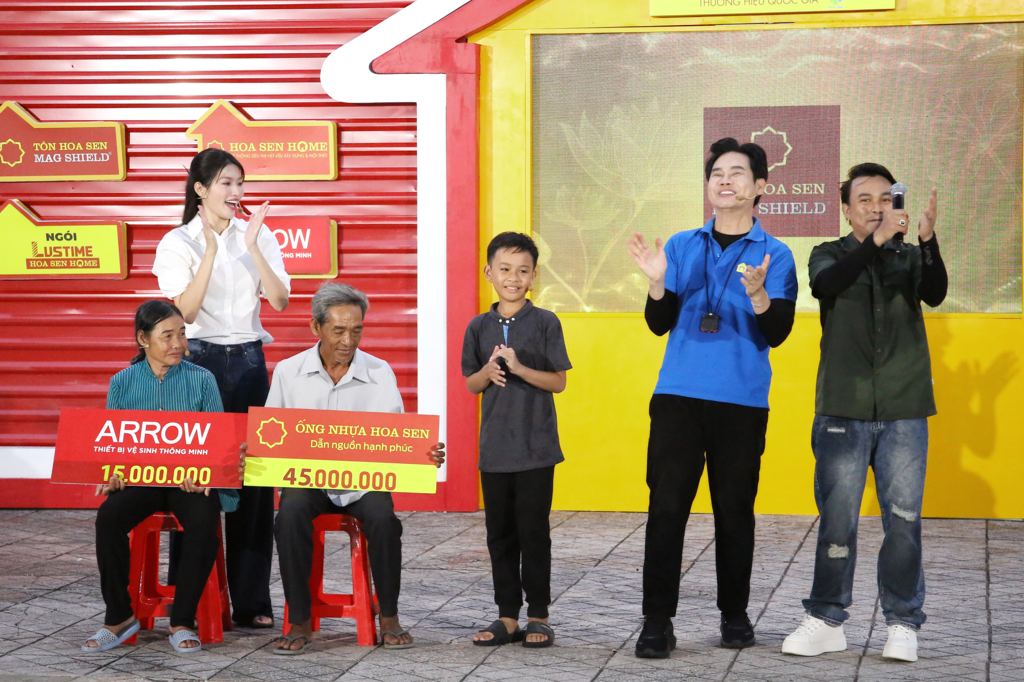 Gia đình em Quách Sơn Đạt Bảo về nhất.