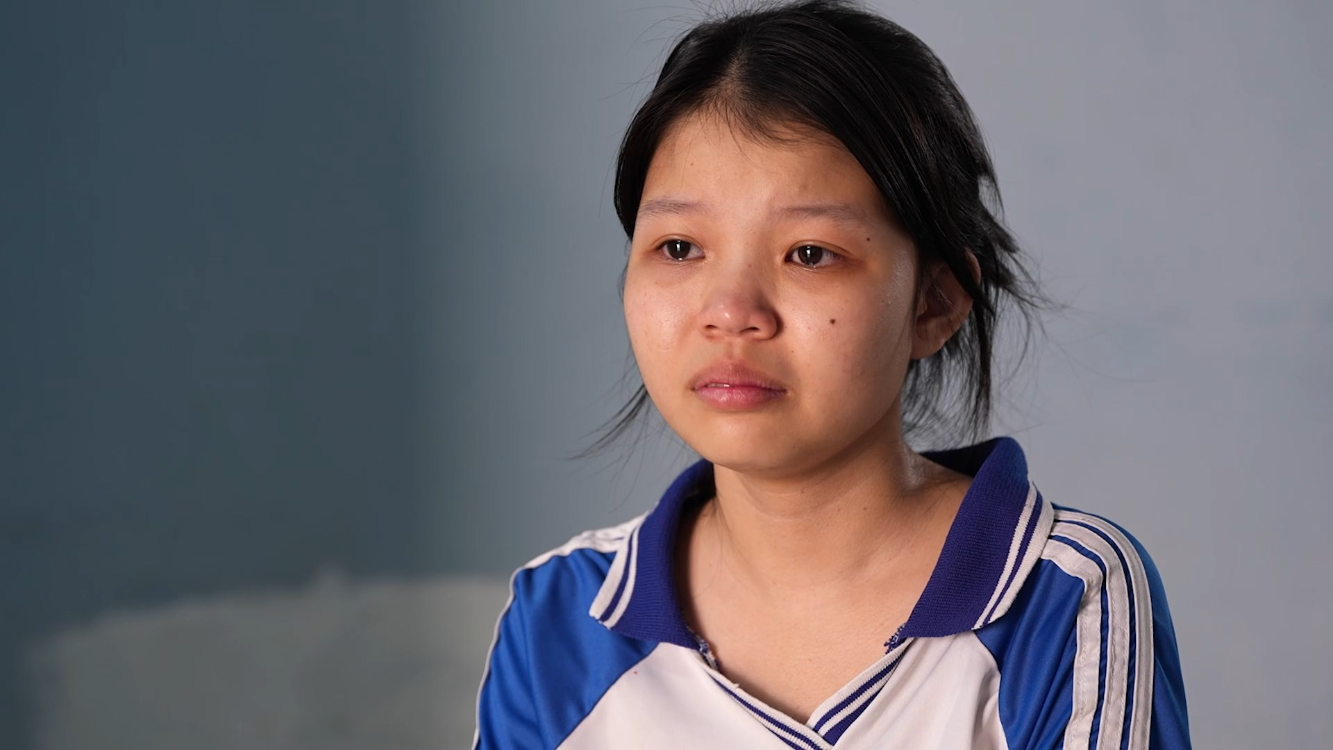 Em Bích Trân tiết kiệm 10.000 đồng mỗi ngày, nhịn ăn sáng để dành tiền phụ giúp mẹ.