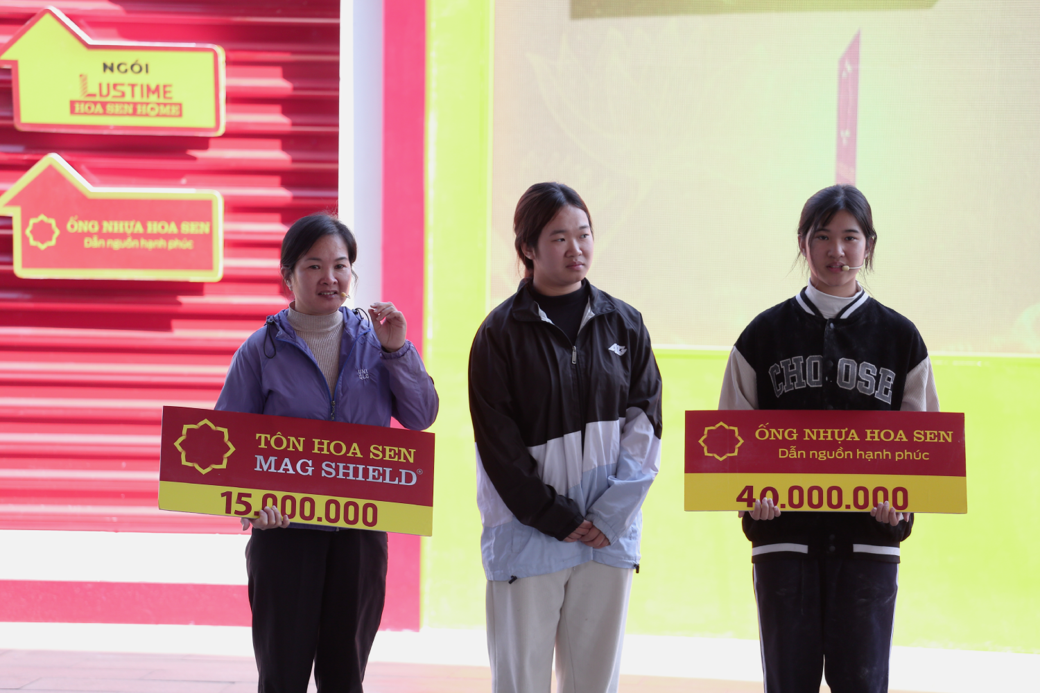 Gia đình em Trịnh Minh Phương giành giải nhất, vượt qua thử thách đặc biệt và mang về tổng 55 triệu đồng.