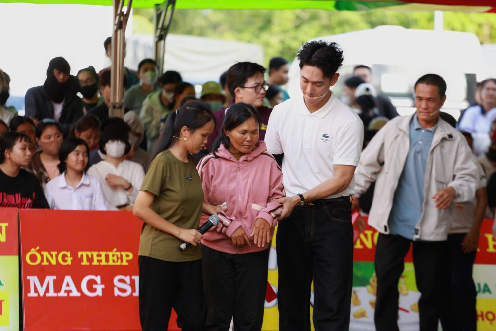 Ngày ghi hình đầu tiên của “Mái ấm gia đình Việt” tại TP.HCM mang đến nhiều cung bậc cảm xúc