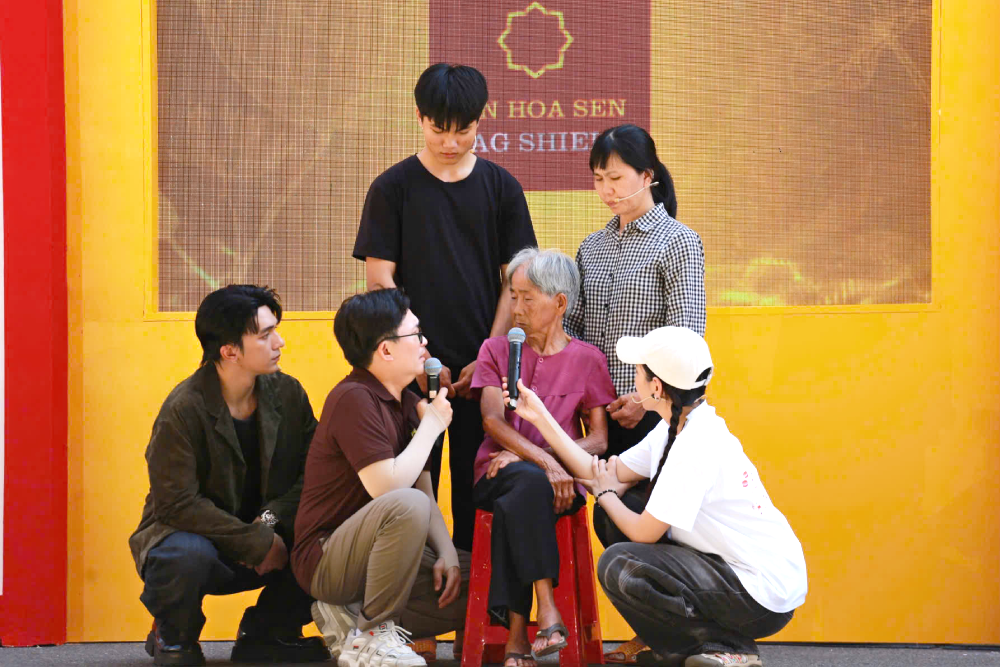 Diễn viên Đỗ Nhật Hoàng và Ca sĩ Muộii đồng hành trong ngày ghi hình đầu tiên tại TP. HCM