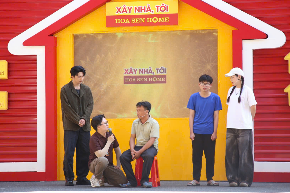 Câu chuyện về nghị lực cậu bé 16 tuổi đạt giải Học sinh giỏi cấp Quốc gia khiến cả ba nghệ sĩ cảm phục