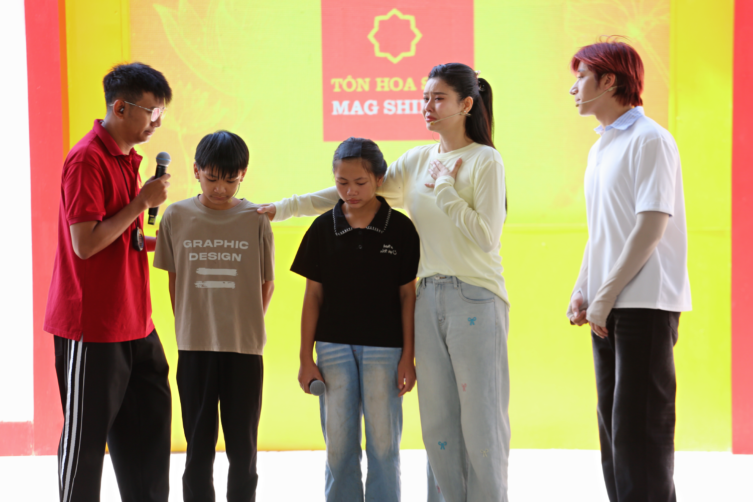 “Cơm mẹ nấu là ngon nhất” – câu nói giản dị của Minh Xuân khiến ba nghệ sĩ nghẹn lòng