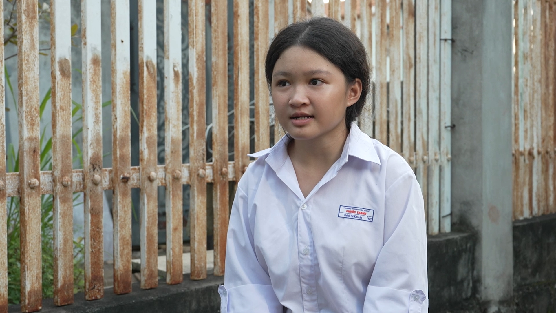 Kim Liên, cô bé lớp 9 giàu nghị lực, luôn nỗ lực học tập và ước mơ trở thành giáo viên để có thể đỡ đần gia đình trong tương lai